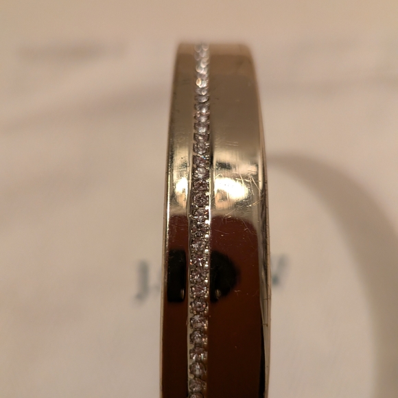 J CREW Vintage Gold Women's Cuff Bracelet - Picture 4 of 4